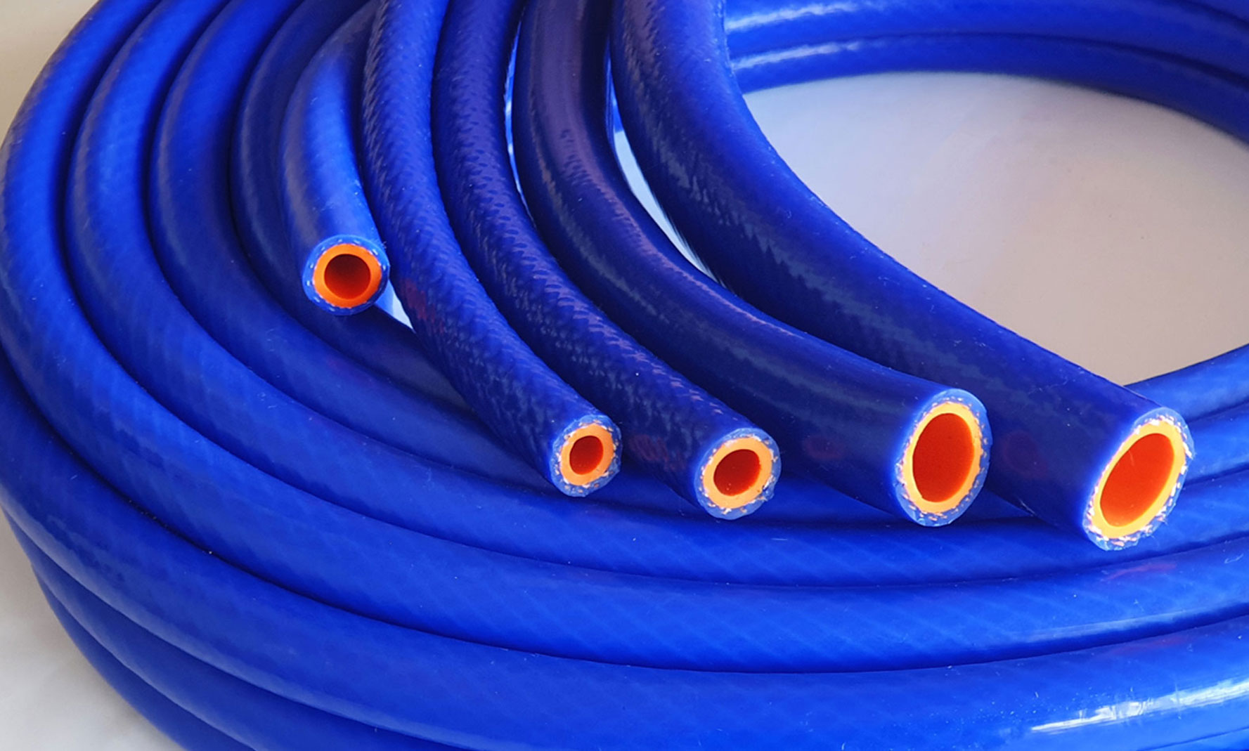 Шланг силиконовый армированный